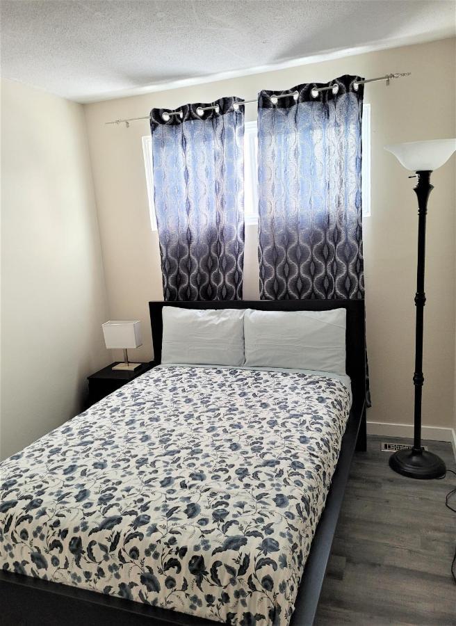 וויניפג Cozy 4 Bedroom Townhouse - Peaceful Feel Of Home מראה חיצוני תמונה