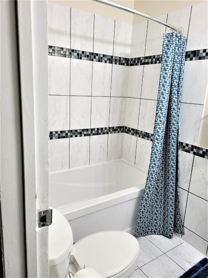 וויניפג Cozy 4 Bedroom Townhouse - Peaceful Feel Of Home מראה חיצוני תמונה